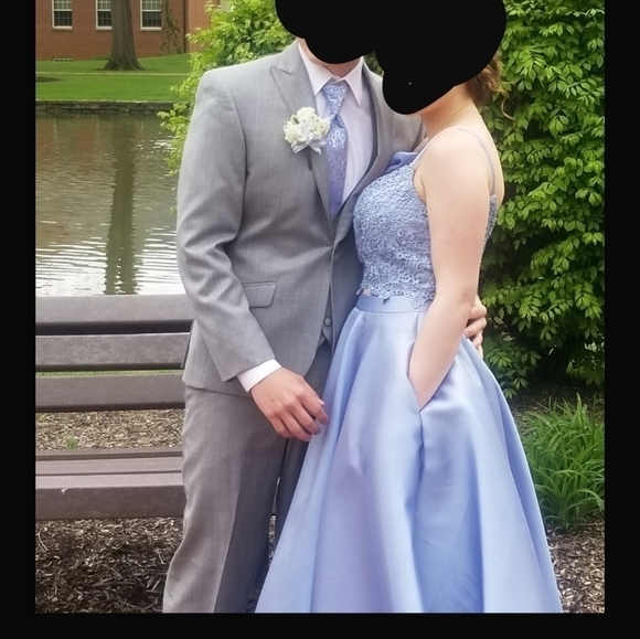 𝅺alyce Paris Formal Prom Dress Light Pale Blue 2 Piece Size 4 - Picture 11 of 16